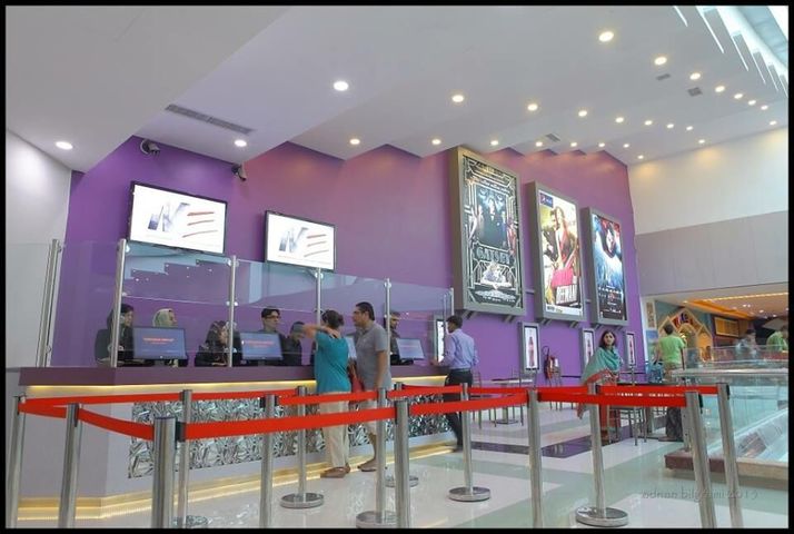 Notice Issued To Islamabad S Cineplex For Screening Films During