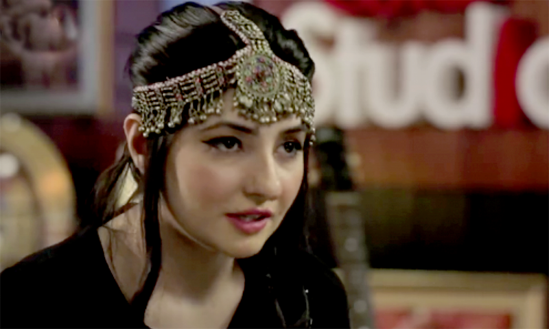 800px x 480px - This Gul Panra video has all the cliches you can think of - Music - HIP