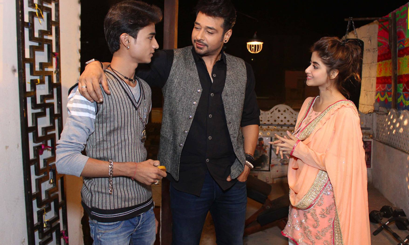 Faysal Qureshi and Sajal Ali's 'Meri Jaan' becomes 'Mera Yaar Mila Dey' - TV - HIP