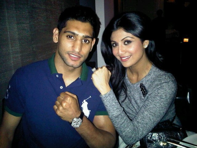 Amir Khan And Shilpa Shetty Join Hands For Orphan Aid - HIP