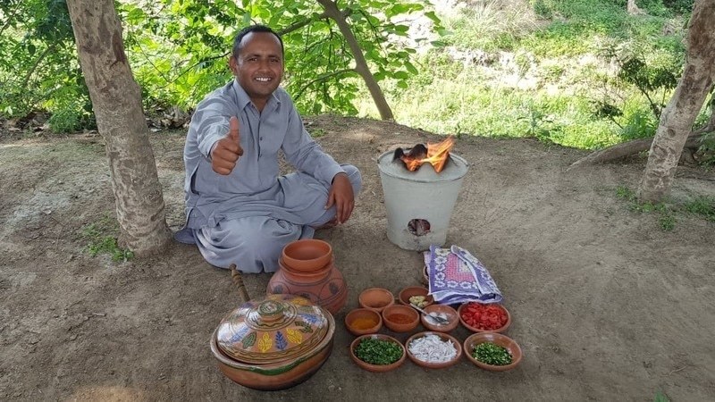 33 Years Old Pakistani Villager is Making Money from YouTube!