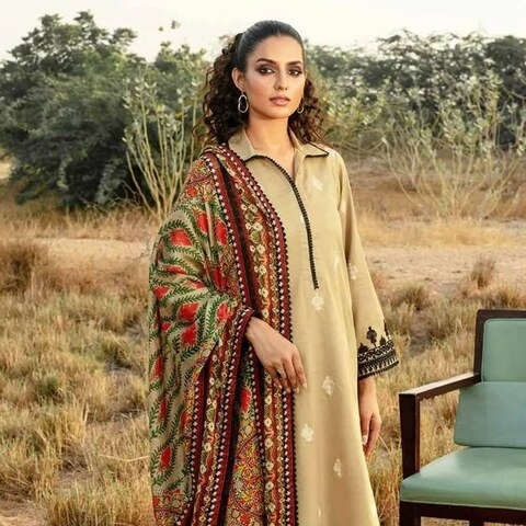 GulAhmed’s Winter Collection: 6 Unstitched Suits to Get You In The Winter Mood