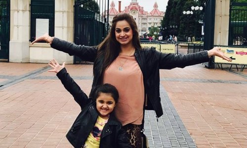 Travel Diaries: Noor paints Paris red with her adorable daughter