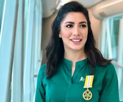 Mehwish Hayat Hilariously Unmasks Pakistani Showbiz's Top Flirts