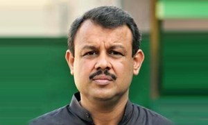 "Do not always trust Google," Asad Kharal advises media