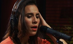 Zoe Viccaji is intent on discovering more of her music passion in Austin, Texas!