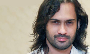 Famous Television Host Waqar Zaka Taken Into Custody