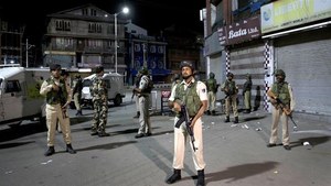 Pakistani Celebrities Raise Voice Against Brutality In Kashmir