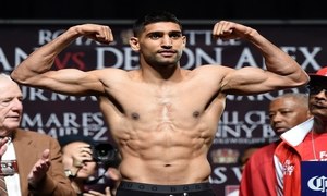 Boxer Amir Khan Vows to be Voice of India Occupied Kashmir