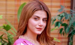 Zubab Rana Makes Us Want To See Drama Rishtay Biktay Hain ASAP