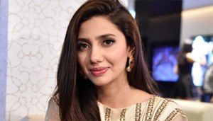 Mahira Khan advising the nation to look out for underprivileged